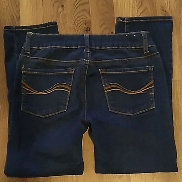 SO Crop Capri Dark Denim Jeans. Sz 3 - Picture 1 of 7